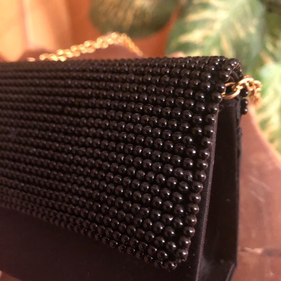 🌺2/$20🌺 Mini purse with long chain!! - Picture 6 of 8